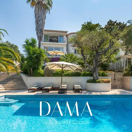 Modern With Pool, Garden, 4 Bedrooms Villa