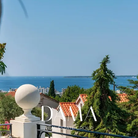 Modern With Pool, Garden, 4 Bedrooms Villa
